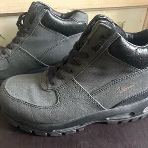 Nike Goadome Boots